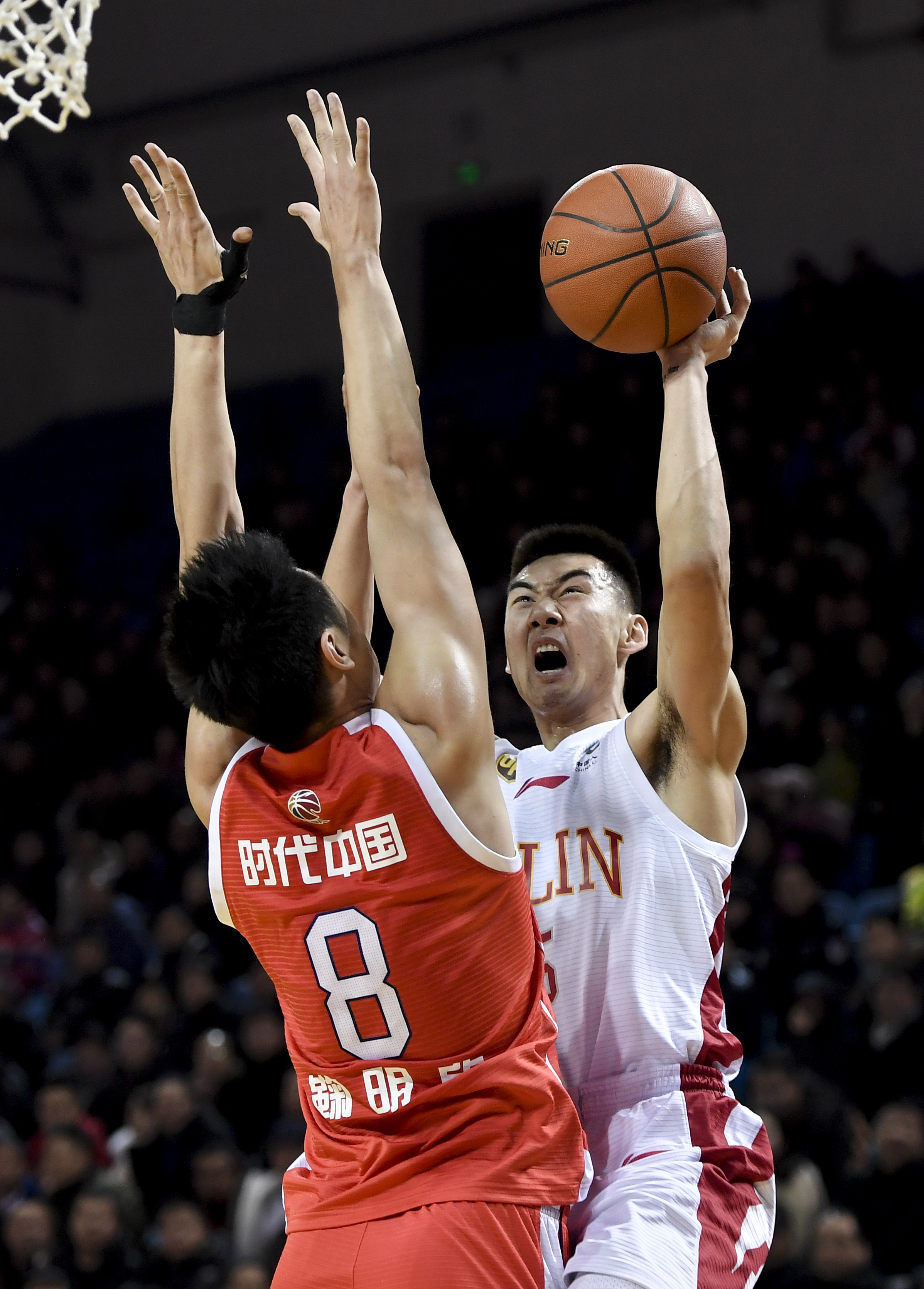 罚球产出随 罚球产出随