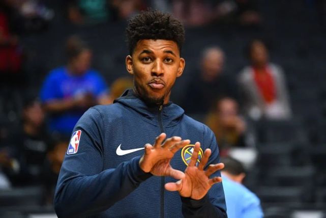 据之外更看 据之外更看